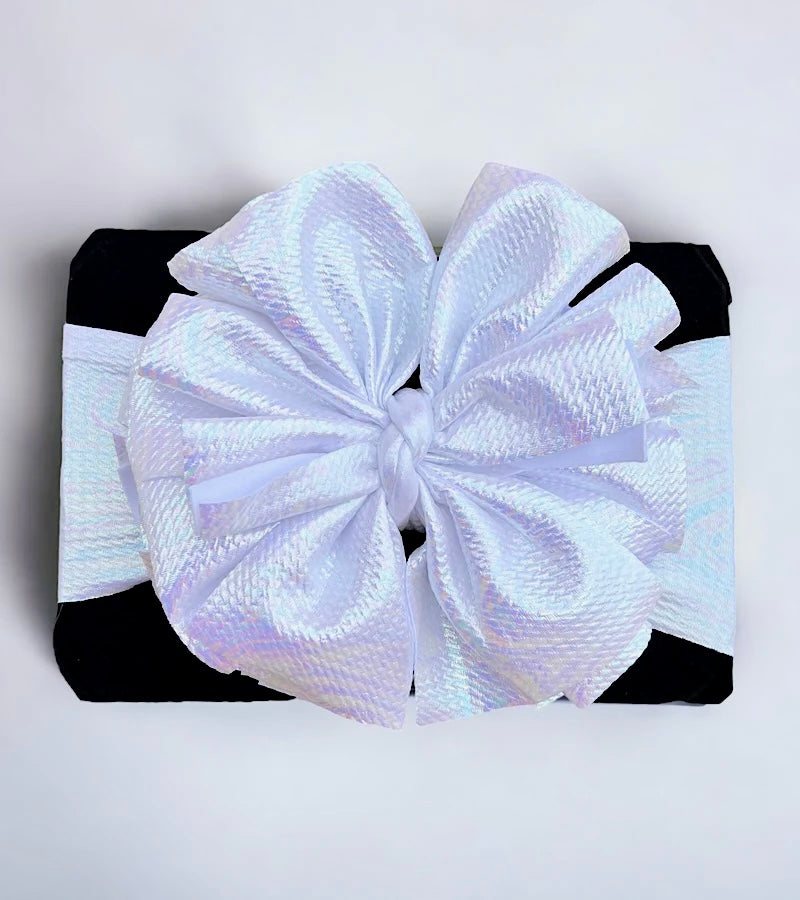 White Snow Metallic XL bow