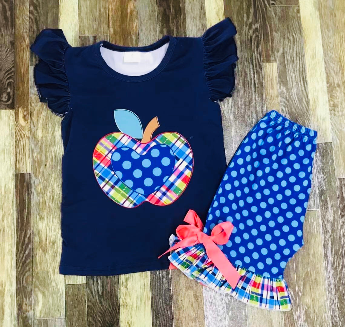 Polka dot apple 🍎 Boutique set