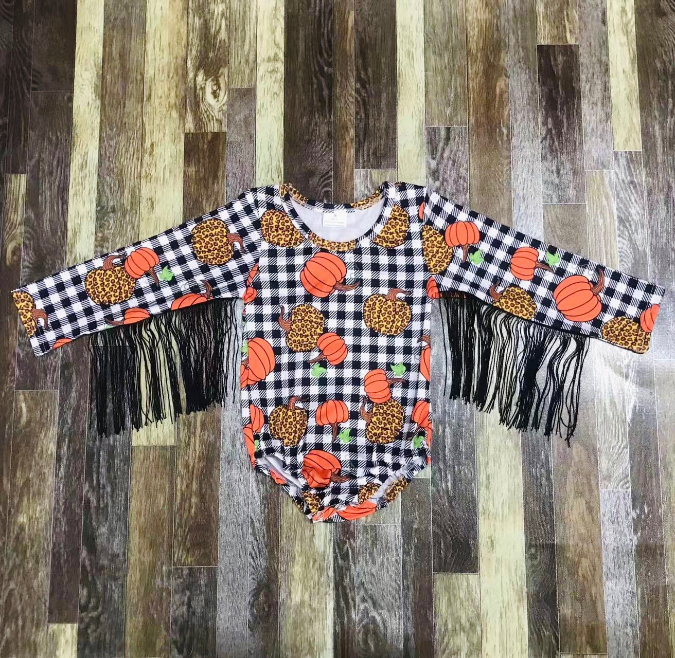 Pumpkin check fringe leo