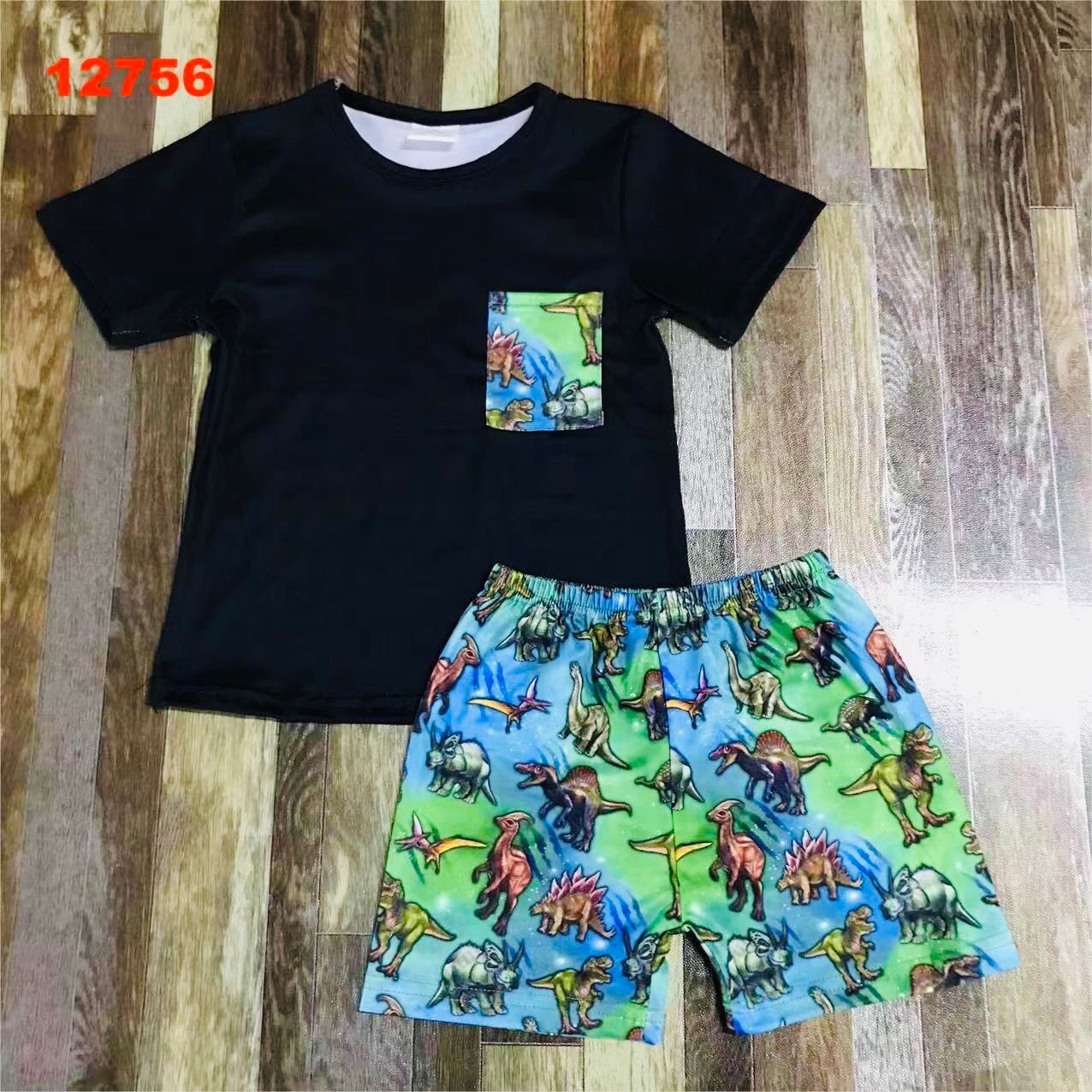 Dinosaur 🦕 Hunt short set