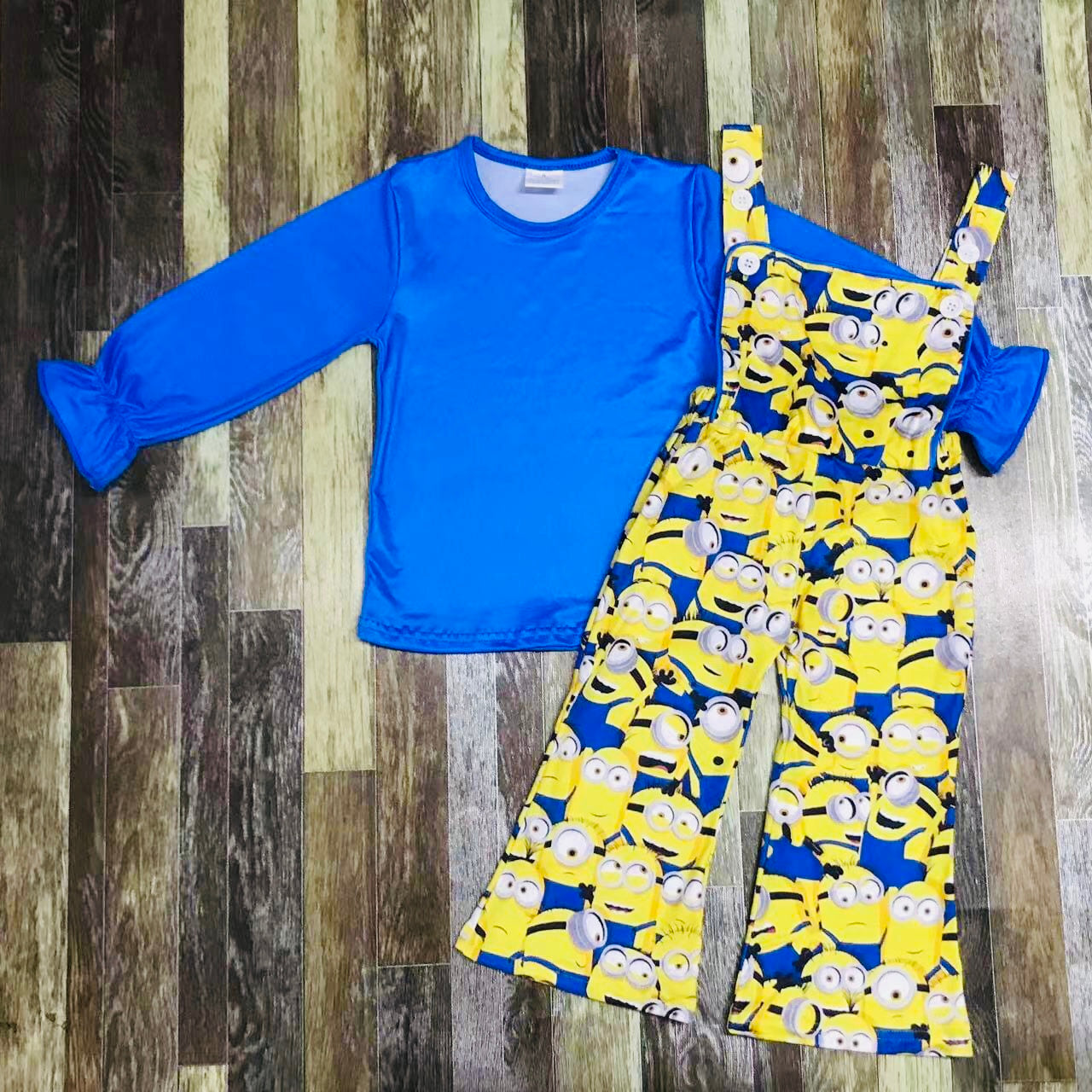 Minions everywhere! Jumper set