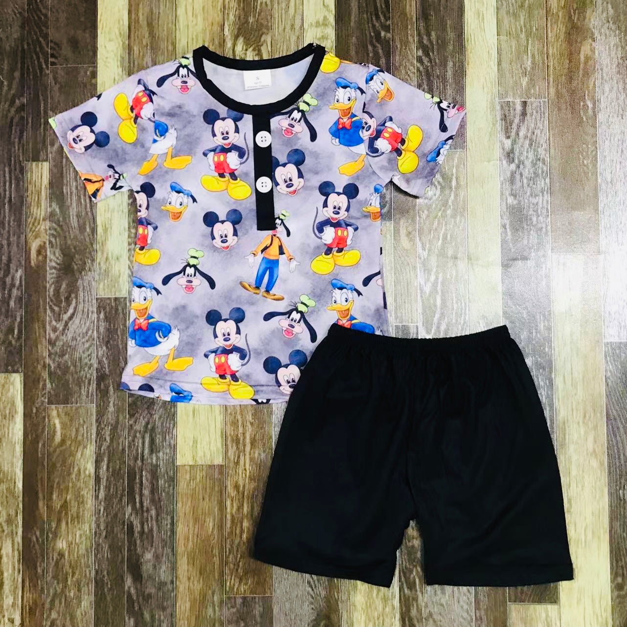 Mickey and Friends short set